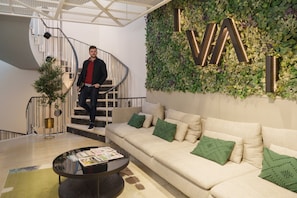 Apartment | Reception