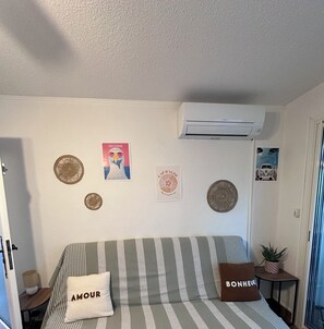 1 bedroom, iron/ironing board, free WiFi
