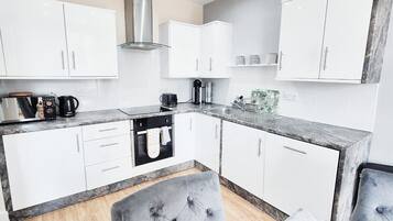 ์ํํธ, ๋ฐ์ฝ๋, ์ ์ ์ ๋ง | ๊ณต์ฉ ์ฃผ๋ฐฉ | ์์คํ๋ ์ ๋ฉ์ด์ปค, ์ปคํผ/ํฐ ๋ฉ์ด์ปค