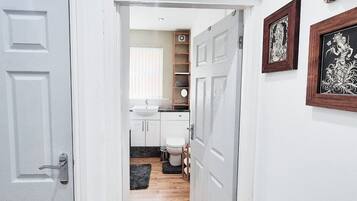 ์ํํธ, ๋ฐ์ฝ๋, ์ ์ ์ ๋ง | ์์ค | ํค์ด๋๋ผ์ด์ด, ํ์