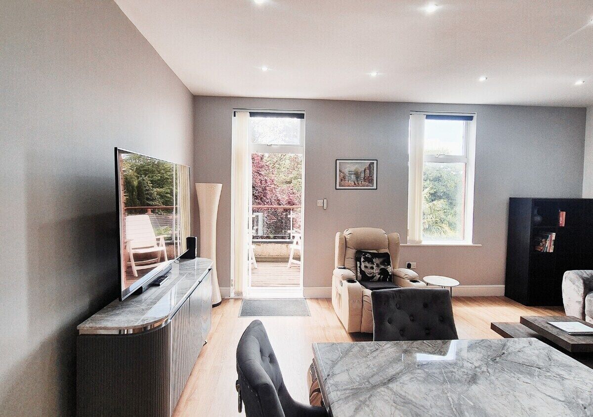 Apartment, Balcony, Garden View | Lounge