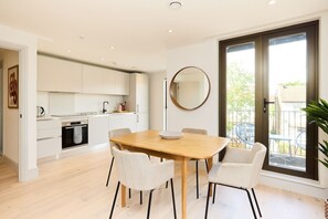 Fridge, oven, electric kettle, toaster