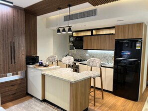 Microwave, oven, stovetop, dishwasher - Nyoum New Cairo - نيوم القاهرة الجديدة (New Cairo)