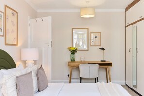 4 Schlafzimmer, Bügeleisen/Bügelbrett, WLAN, Bettwäsche