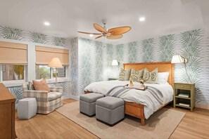 3 bedrooms, iron/ironing board, free WiFi - Beachfront Aldea 12, Designers Condo (Belleair Beach)