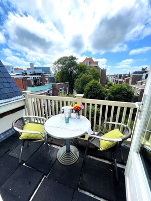 Deluxe Double Room, Terrace - Flora's Palace  (The Hague)