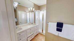 Ferienhaus, 3 Schlafzimmer | Badezimmer | Handtücher