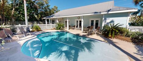 House, 3 Bedrooms | Pool