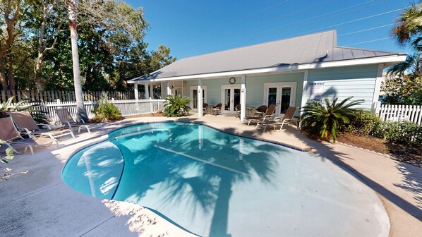 House, 3 Bedrooms | Pool
