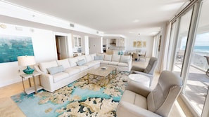Appart'hôtel, 3 chambres | Coin séjour