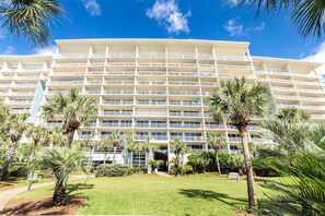 Condo, 3 quartos | Fachada