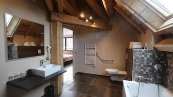 Panoramic Triple Room, Lake View | Bathroom | Hair dryer, towels