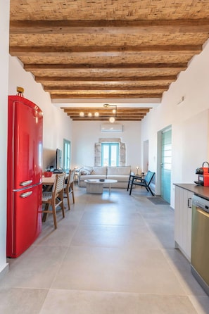 Apartment, 2 Schlafzimmer, Terrasse, Meerblick | Wohnbereich