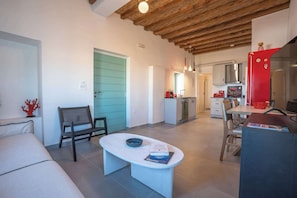 Apartment, 2 Bedrooms, Patio, Sea View | Living area