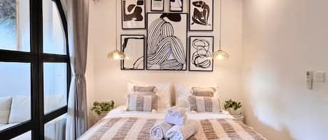 1 habitación, tabla de planchar con plancha, wifi y ropa de cama