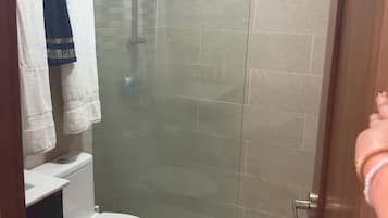 Room, 1 Bedroom, Accessible, Balcony | Bathroom