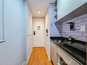 Club Apartment | Private kitchen