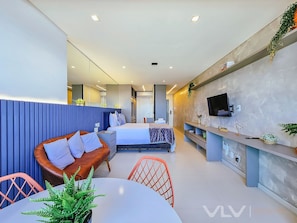 Studio | Laptop workspace, blackout curtains, free WiFi - Art Studio by VLV Stays (Salvador)