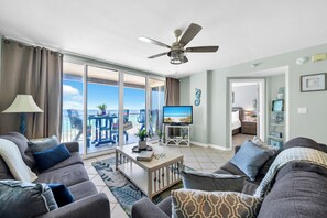 TV - 🏖️Island Princess 705- Island Paradise | Gulf Front+Pool | Beach Service🏖️ (Fort Walton Beach)