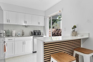 Superior Studio Suite, Patio, Garden View - Palm By The Sea (Hollywood)