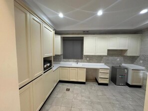 Junior Apartment, Balcony | Private kitchen