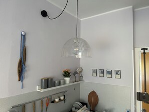 Studio Confort, vue ville | Cuisine privée | Cafetière/bouilloire, bouilloire électrique