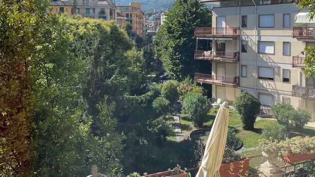 A residential area with buildings, greenery, and a clear sky. - Ferraretto cosy studio for 2 in Rapallo (Rapallo)