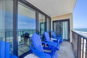 Property grounds - Oceanfront Two Bedroom, Two Bath Horizon East Condo (Garden City Beach)