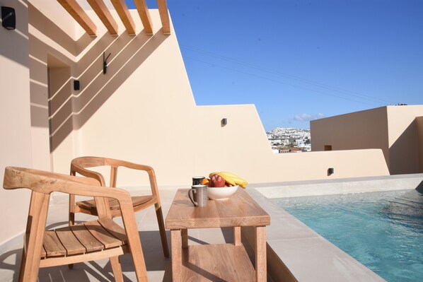 Indoor pool - Serene Santorini Villa Retreat (Santorini)