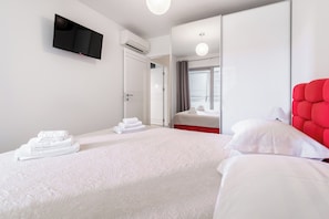 1 chambre, fer et planche à repasser, Wi-Fi gratuit, draps fournis