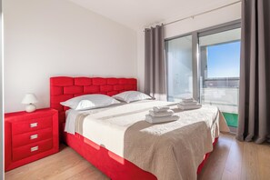 1 bedroom, iron/ironing board, free WiFi, bed sheets