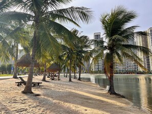 Beach nearby - Vinhomes Grand Park-The Beverly Hills (Ho Chi Minh City)