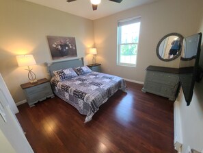 3 bedrooms, iron/ironing board, free WiFi, bed sheets