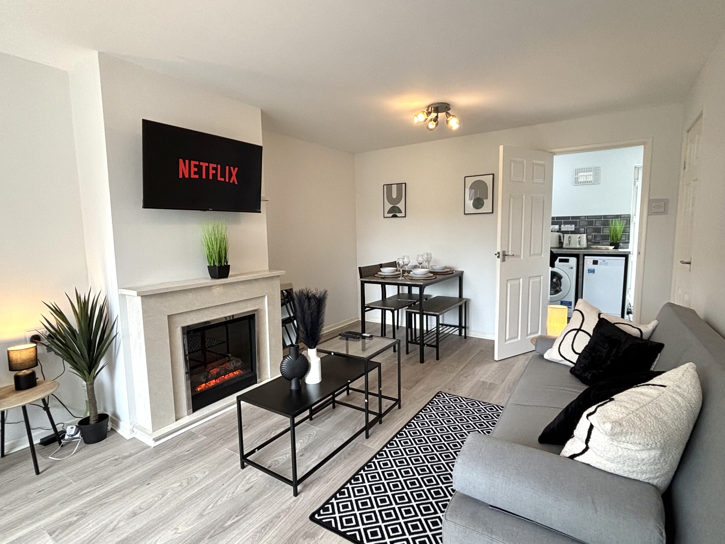 Living Room / Lounge