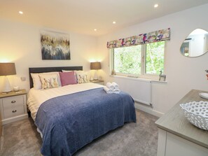 1 chambre, décoration personnalisée, ameublement personnalisé