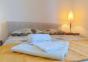 3 soverom, strykejern/-brett, wi-fi (inkludert) og sengetøy