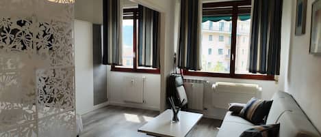 Comfort Studio, City View | Living area | 43-inch Smart TV with digital channels