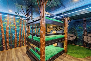5 Schlafzimmer, Bügeleisen/Bügelbrett, WLAN, Bettwäsche