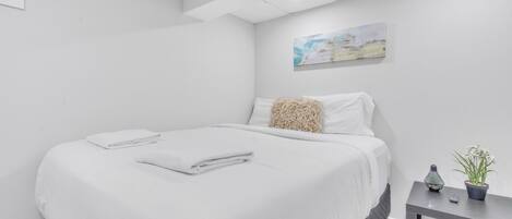 1 chambre, bureau, Wi-Fi gratuit, draps fournis