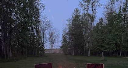 Cozy Cabin on Little Moose Lake & Snowmobile Trail