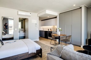 1 bedroom, in-room safe, iron/ironing board, WiFi