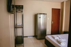 Room - Kitnet no centro de Betim (Betim)