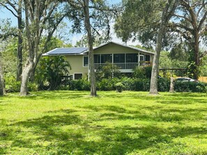 Exterior - Parrish Treetop Retreat -Pool- 2 peaceful acres (Parrish)