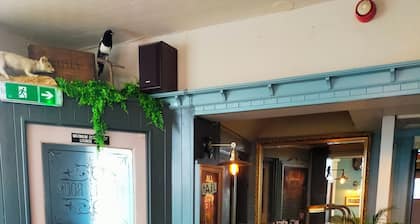 Victorian Tap
