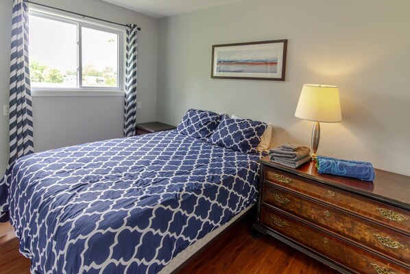 2 bedrooms, WiFi, bed sheets