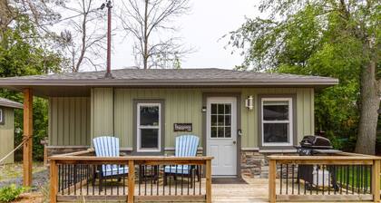 Cozy Couple`s Getaway in PEC