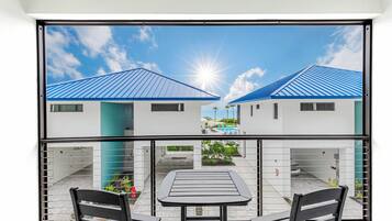 Standard Studio, 1 King Bed with Sofa bed, Mobility Accessible (Gulf View) | Beach/ocean view