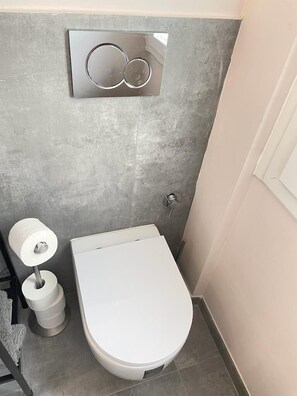 Studio, 1 Doppelbett, Terrasse | Badezimmer | Bidet