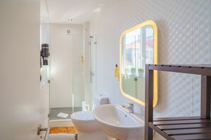 Apartment | Bathroom - Feel Porto Downtown Poets Flat (Porto)