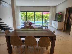 Interior - Contemporary house in exclusive El Tigre golf club (Nuevo Vallarta)